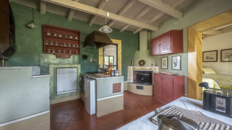 Villa al Prato's green kitchen